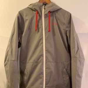 Oakley Medium Ski Jacket Grey, red accents